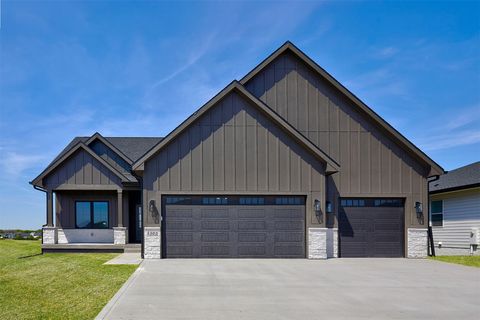 1302 NW Arbor Drive Ankeny IA 50023