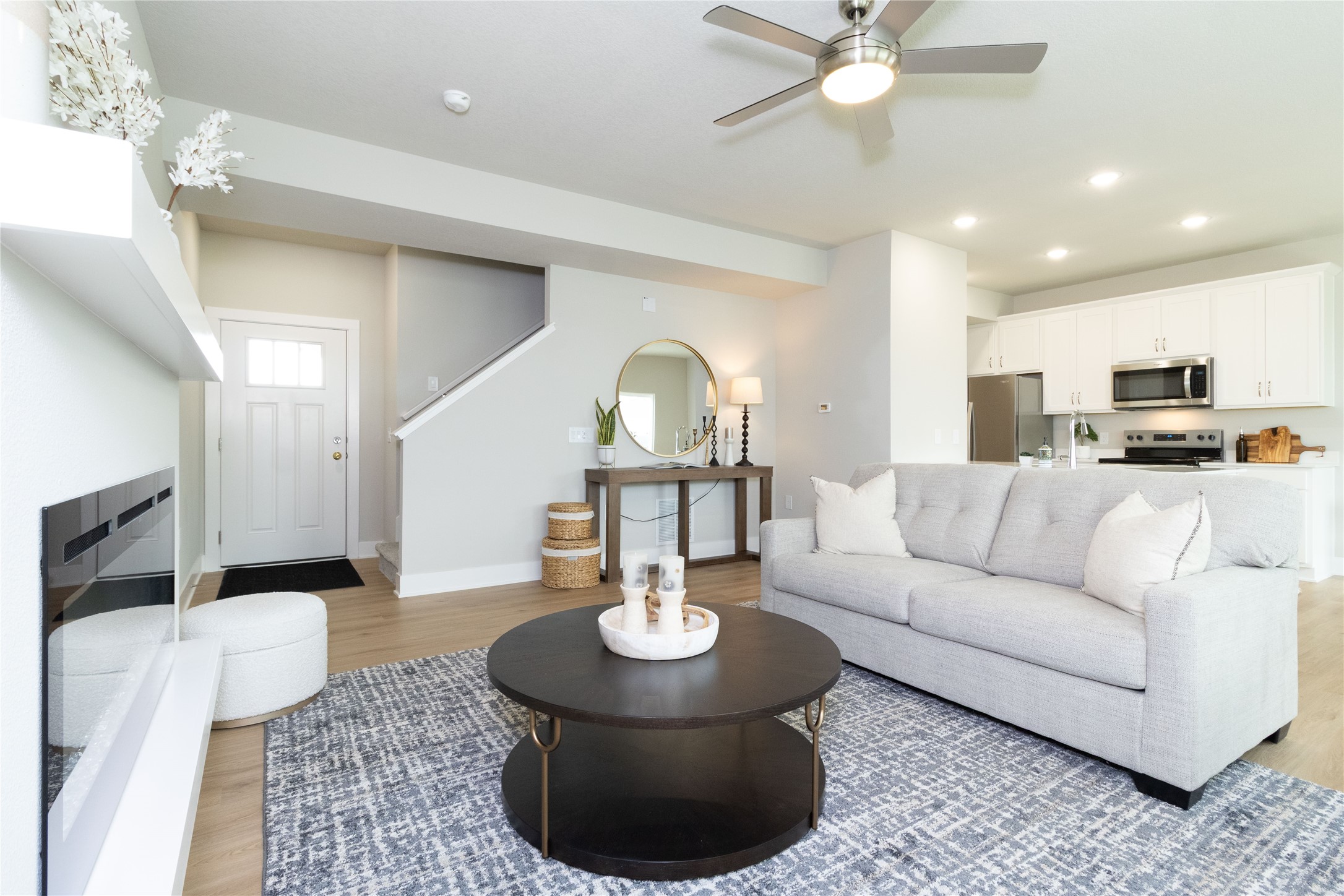 6948 Poppy Court, Johnston, Iowa image 2