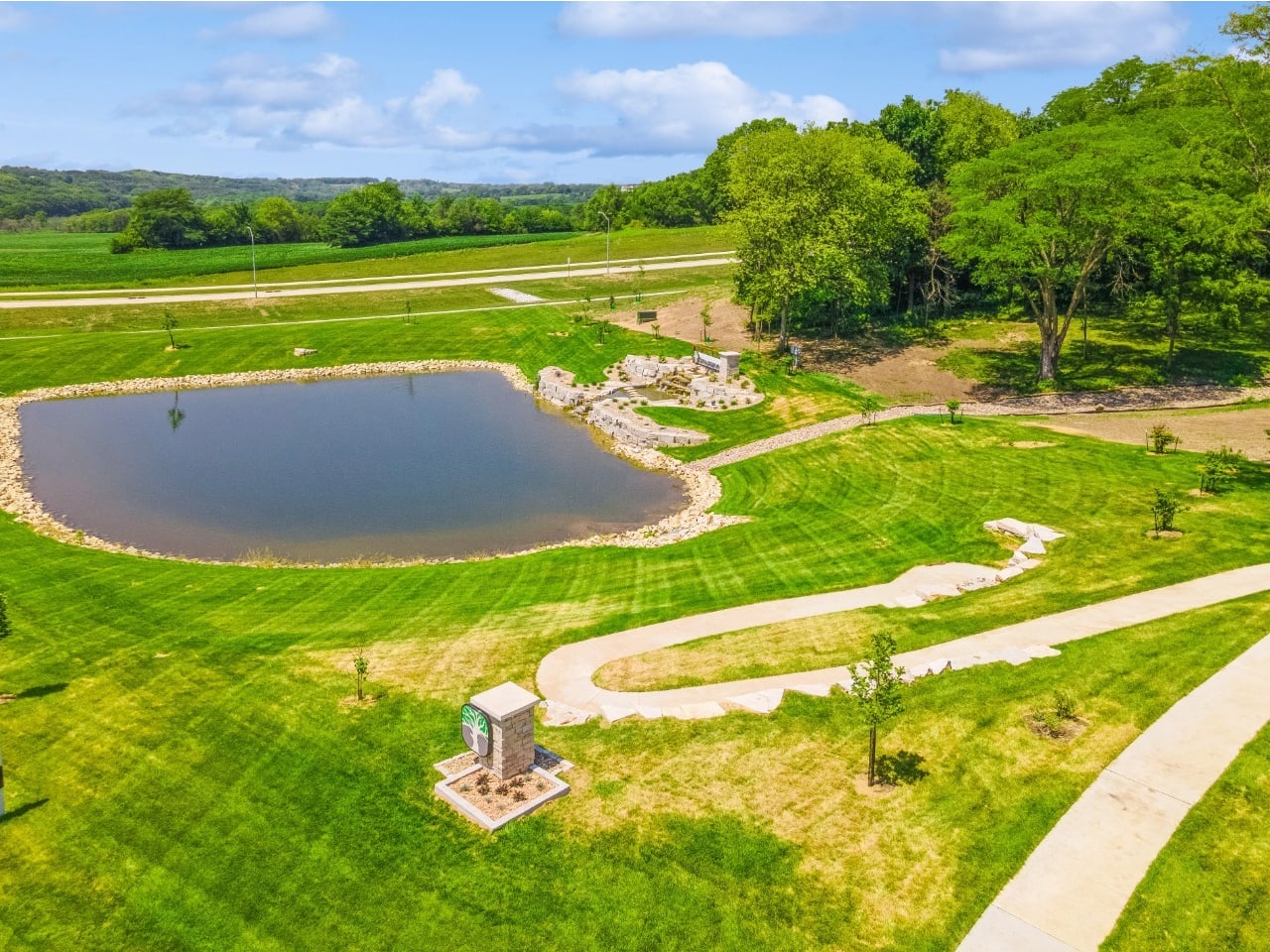 1529 S Stonewood Drive, West Des Moines, Iowa image 17