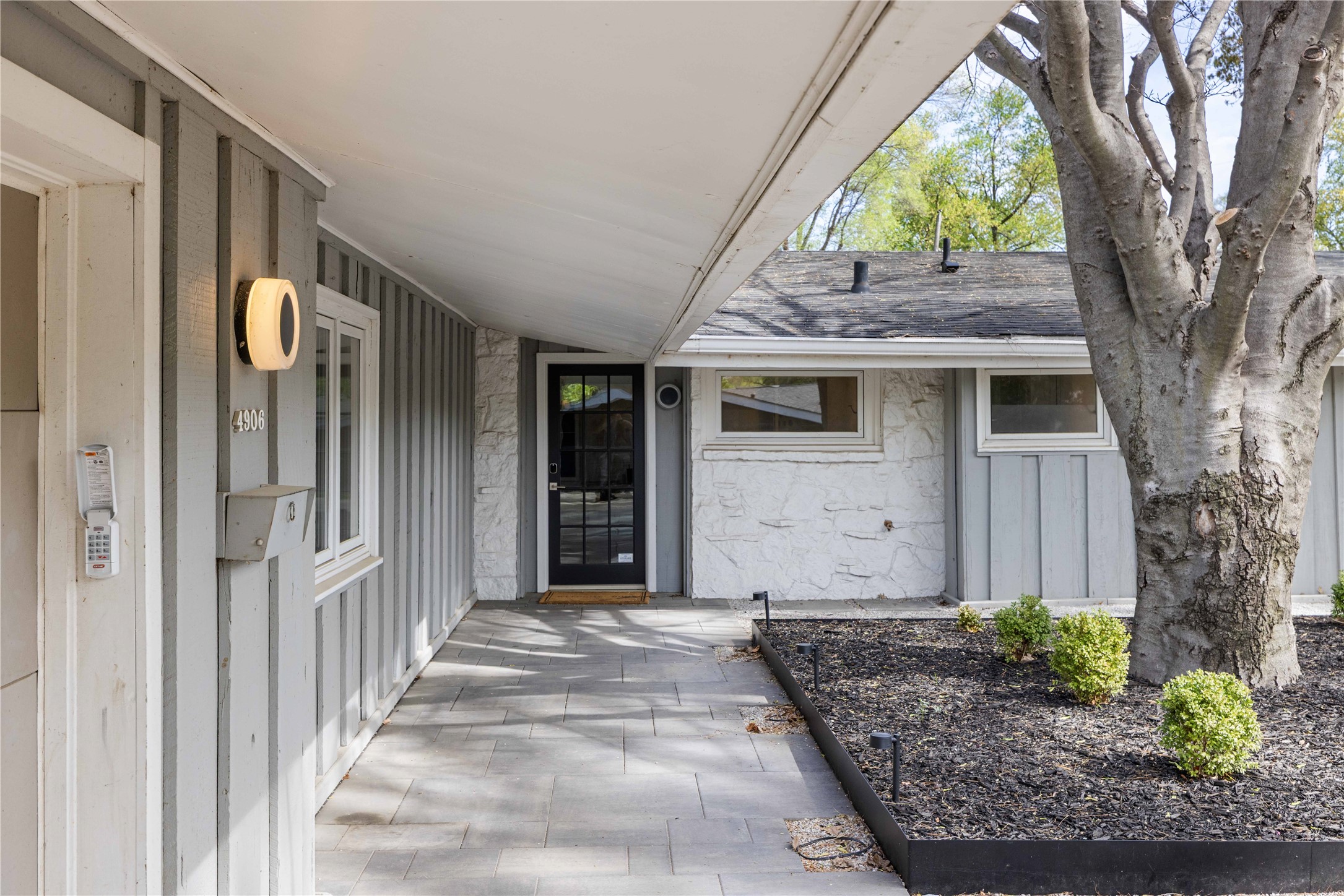 4906 SW 18th Street, Des Moines, Iowa image 1