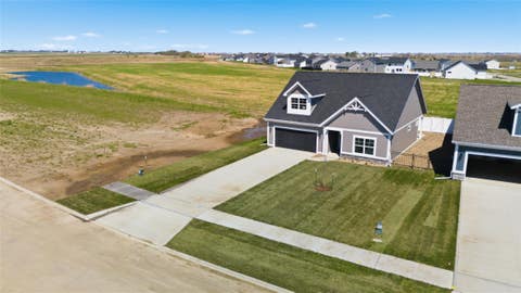 Homes For Sale - 2906 Goldenrod Court<br/> Marion County, Pella, IA 50219