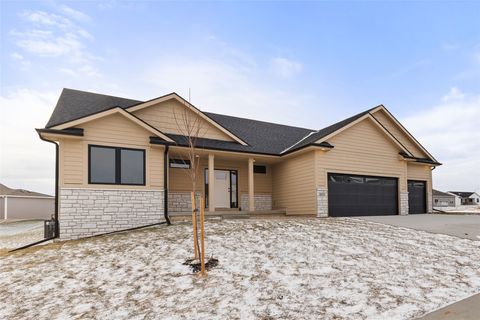 Homes For Sale - 900 Hamilton Road<br/> Waukee, IA 50263