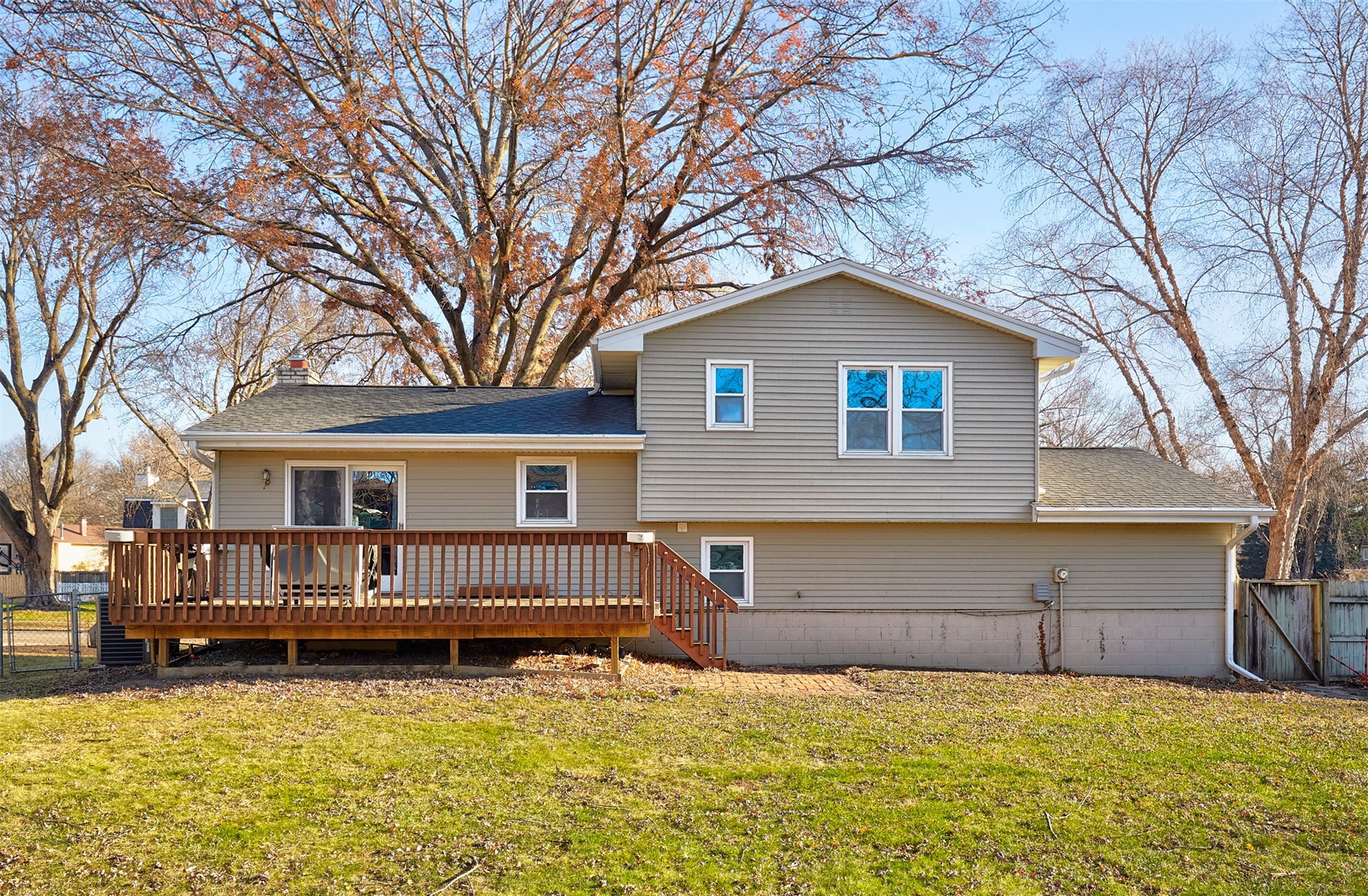 400 33rd Street, West Des Moines, Iowa image 2