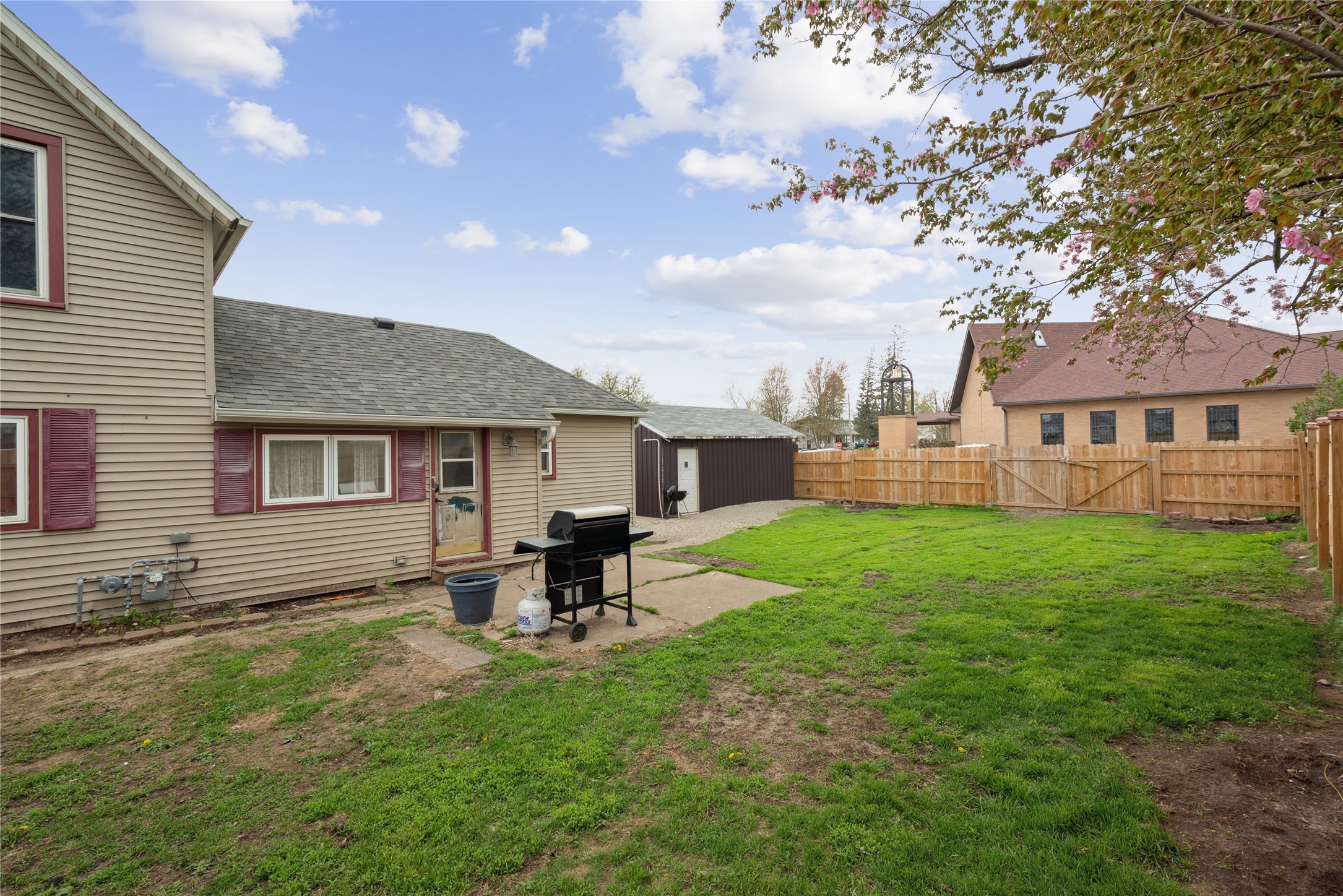 607 4th Street, State Center, Iowa image 15