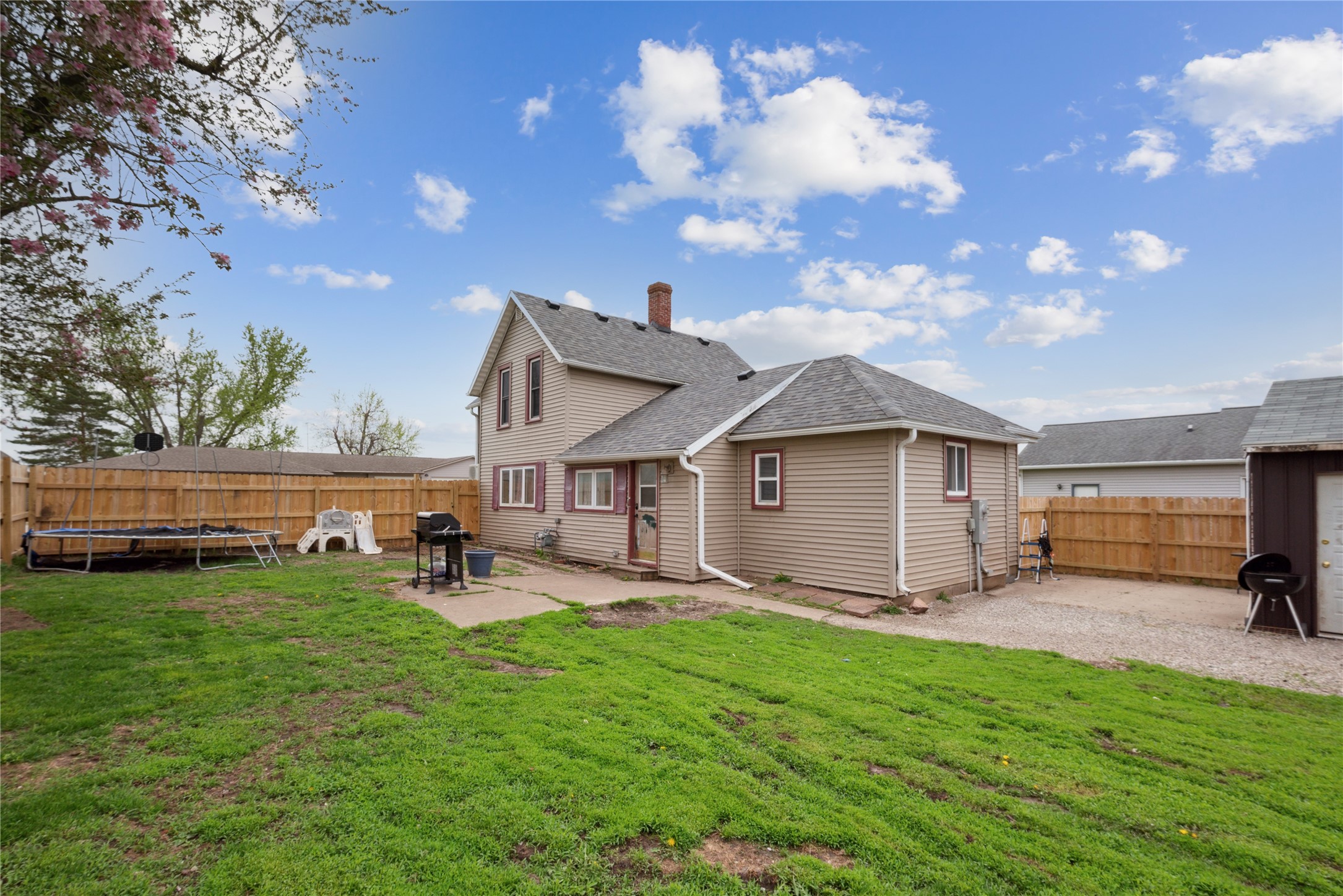 607 4th Street, State Center, Iowa image 14