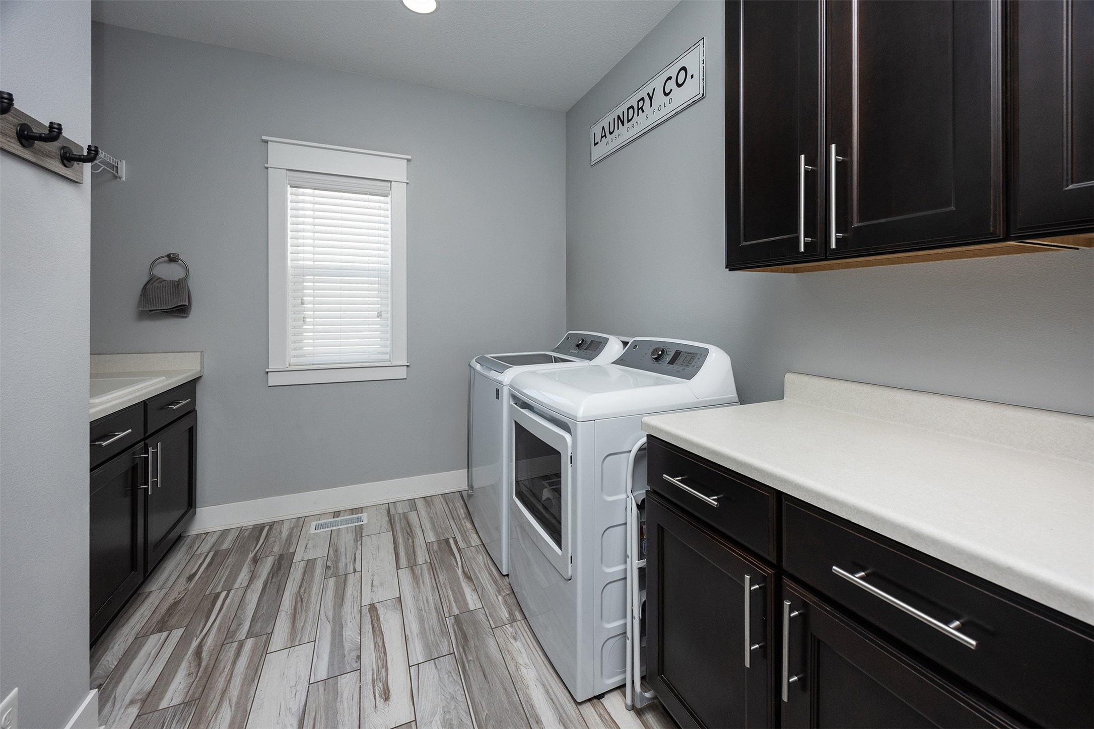 1003 Silverado Drive, Norwalk, Iowa image 15