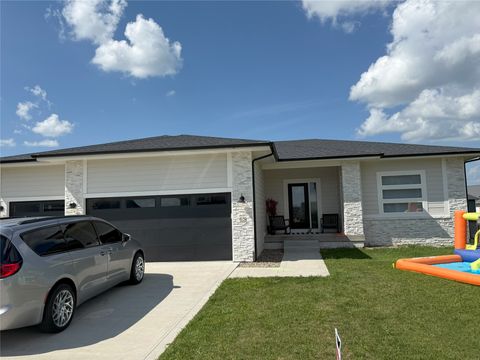 65 NW Hidden Knoll Waukee IA 50263