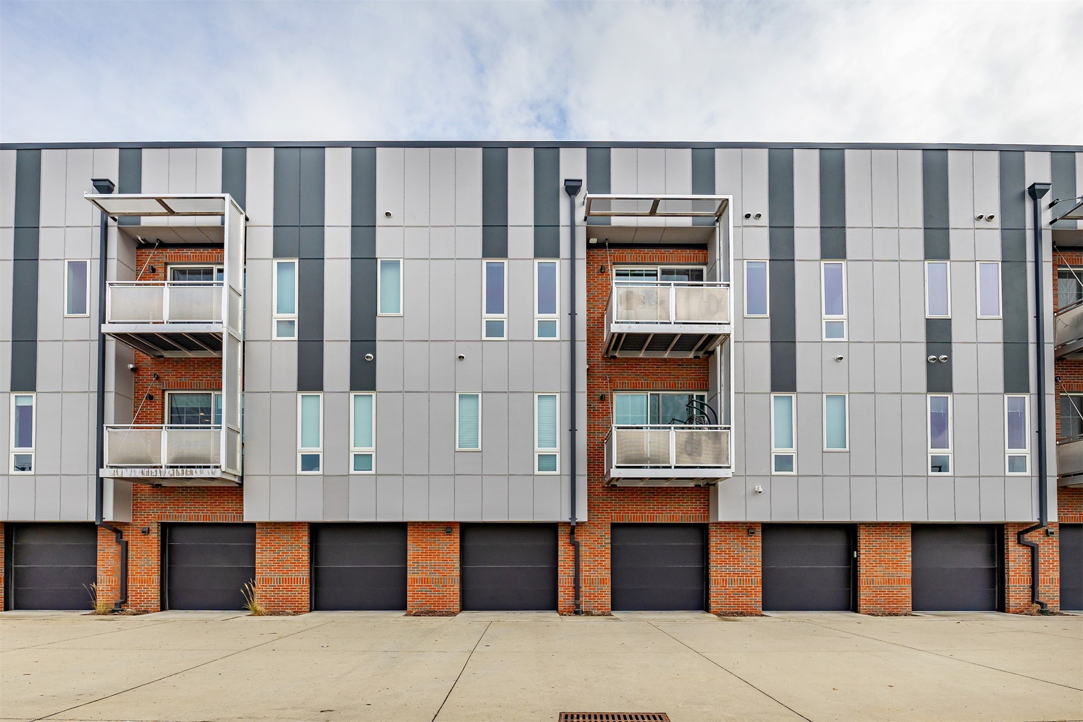 450 SW 7th Street 304