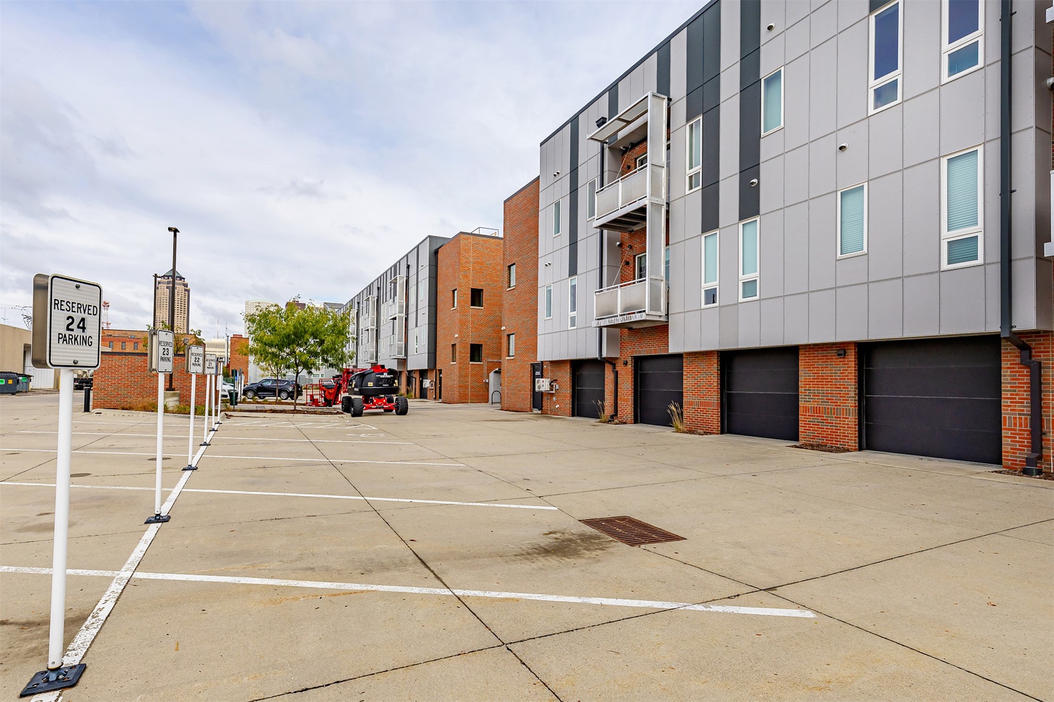 450 SW 7th Street 304