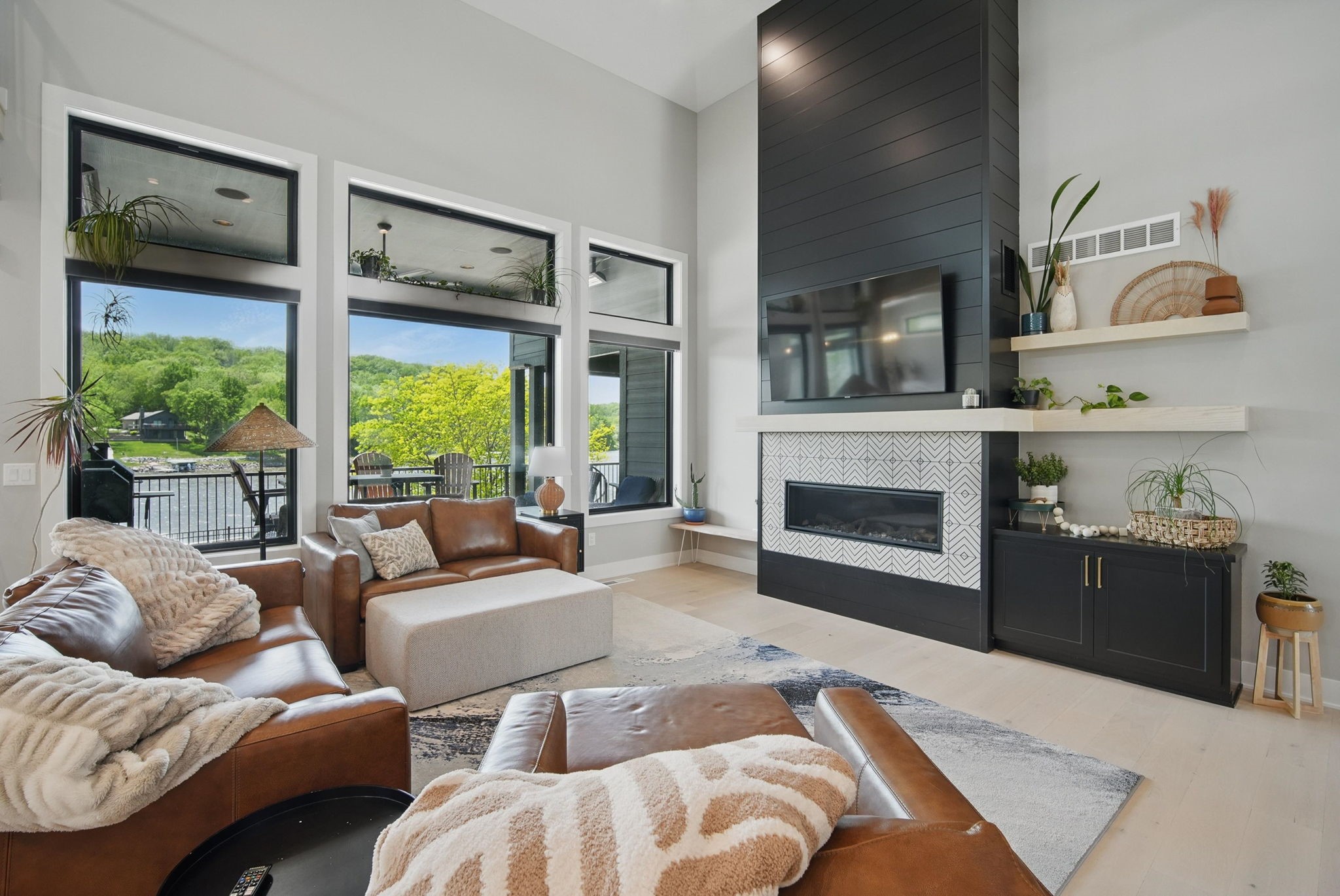 4159 Panorama Drive