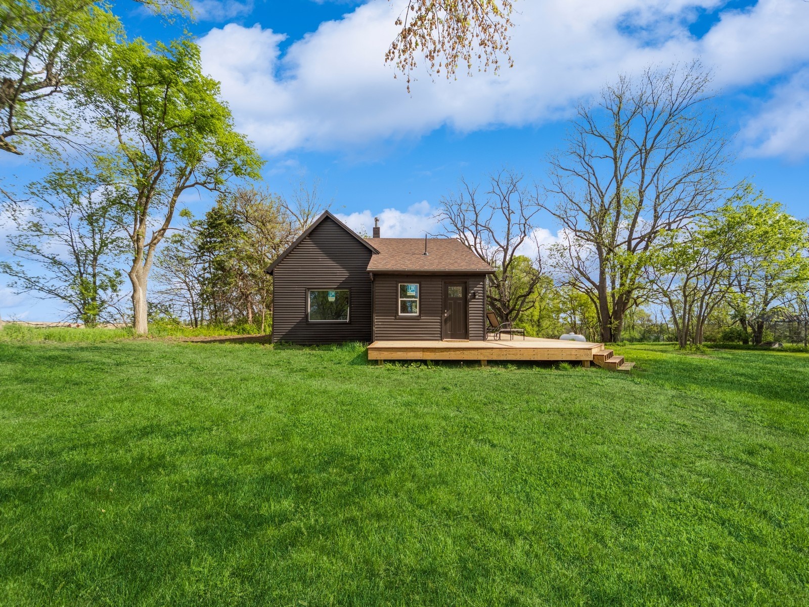 22144 Midland Trail, Minburn, Iowa image 1