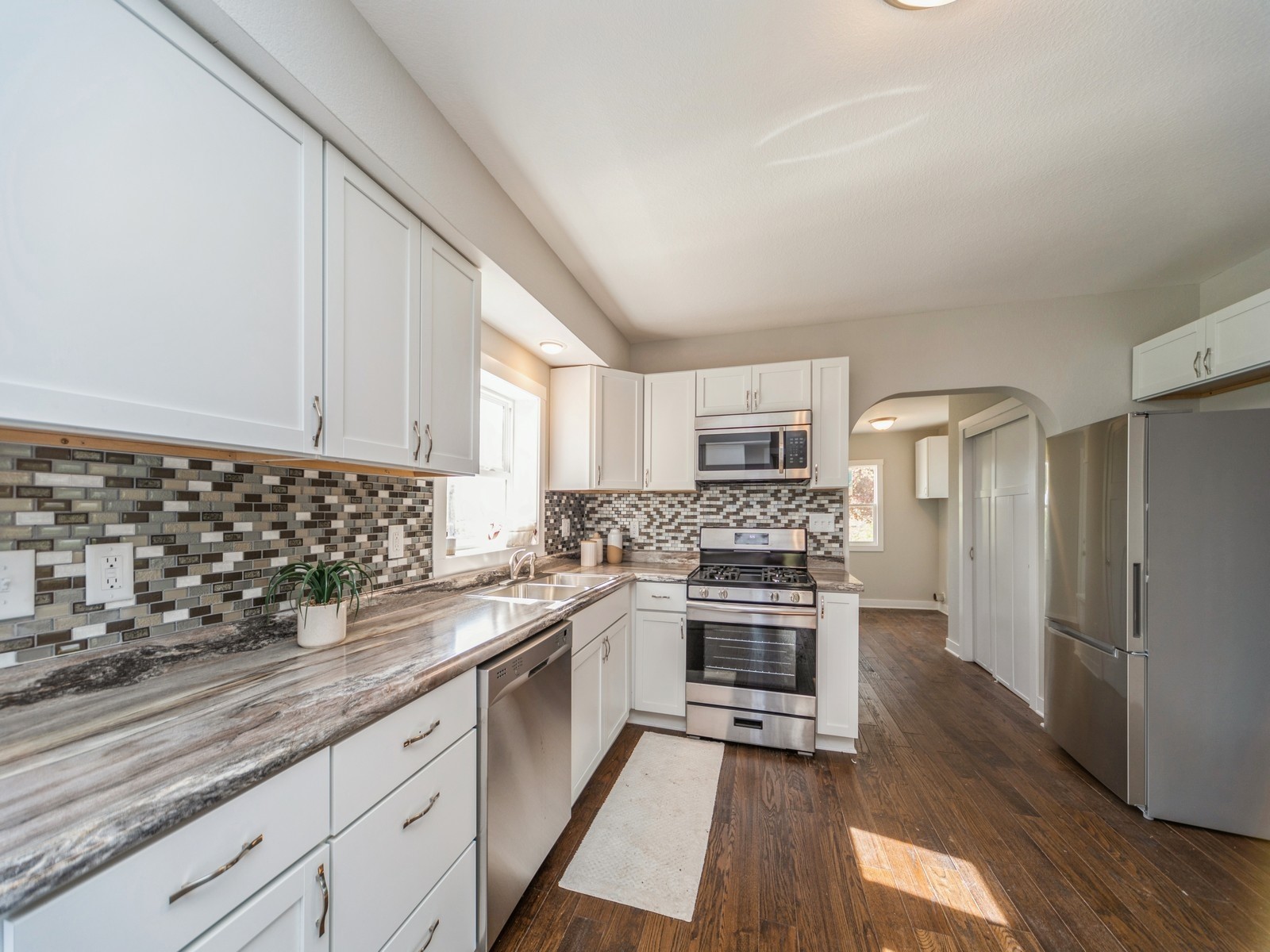 22144 Midland Trail, Minburn, Iowa image 12