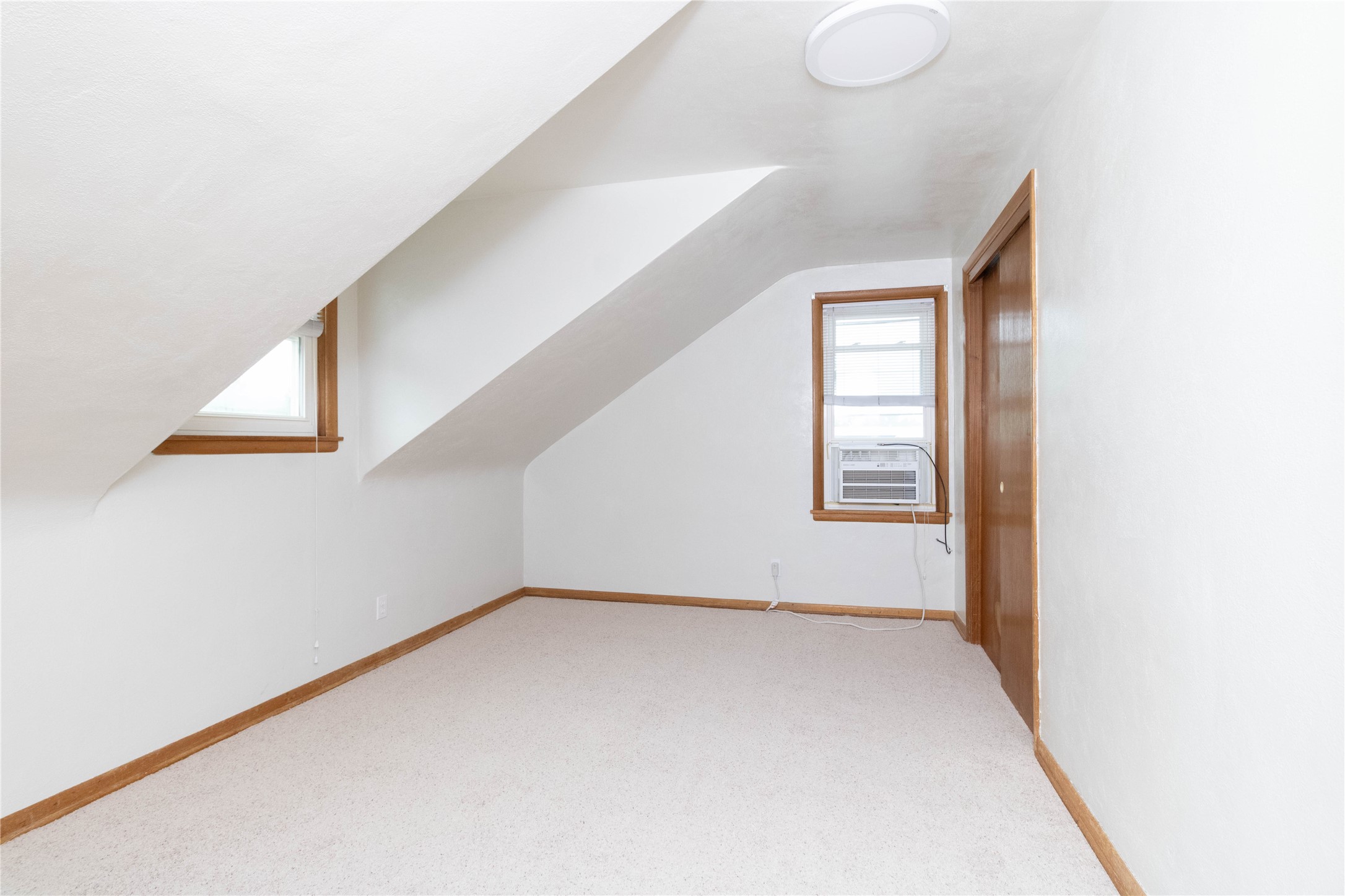 221 W Division Street, Colfax, Iowa image 8