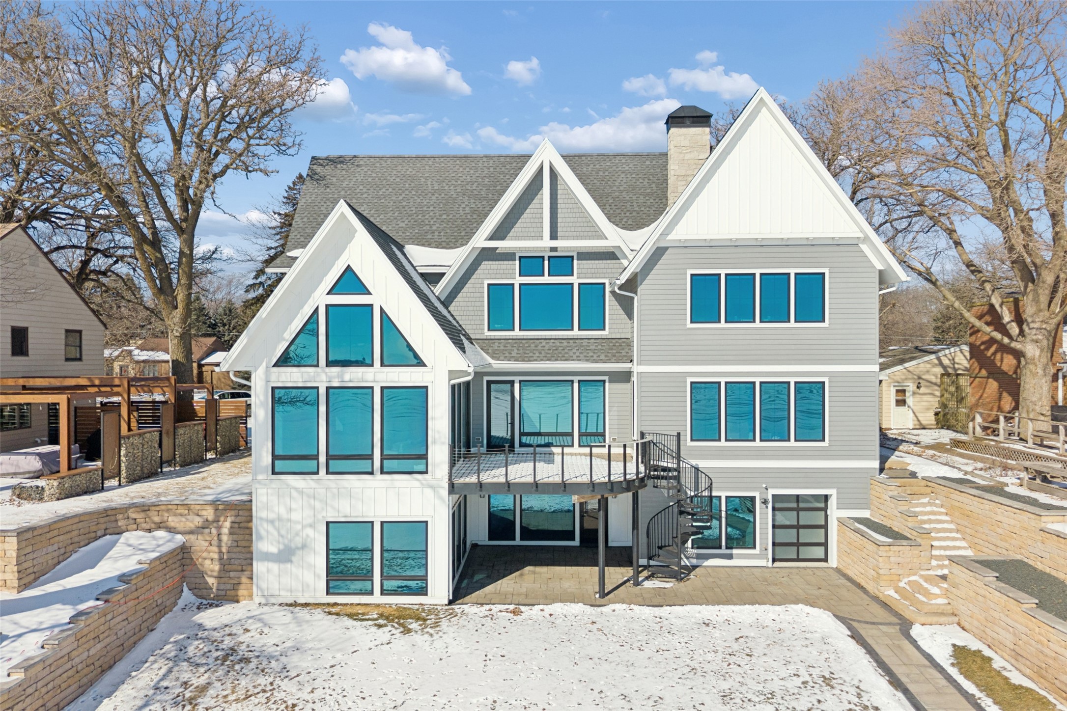 1811 N Shore Drive