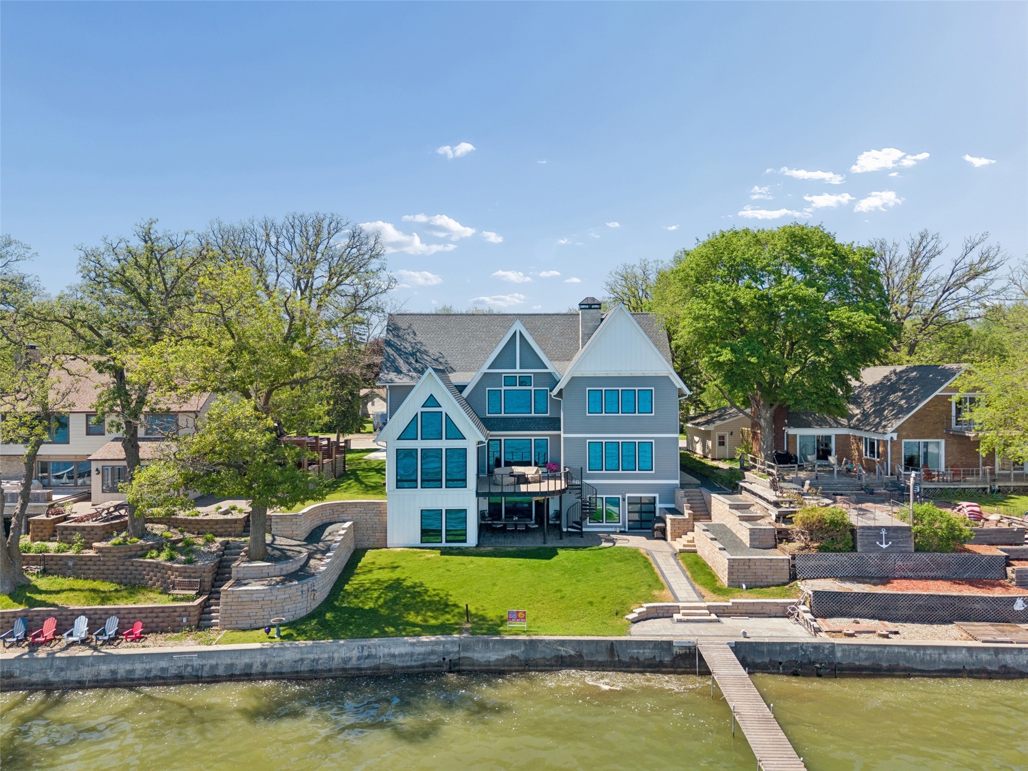 1811 N Shore Drive
