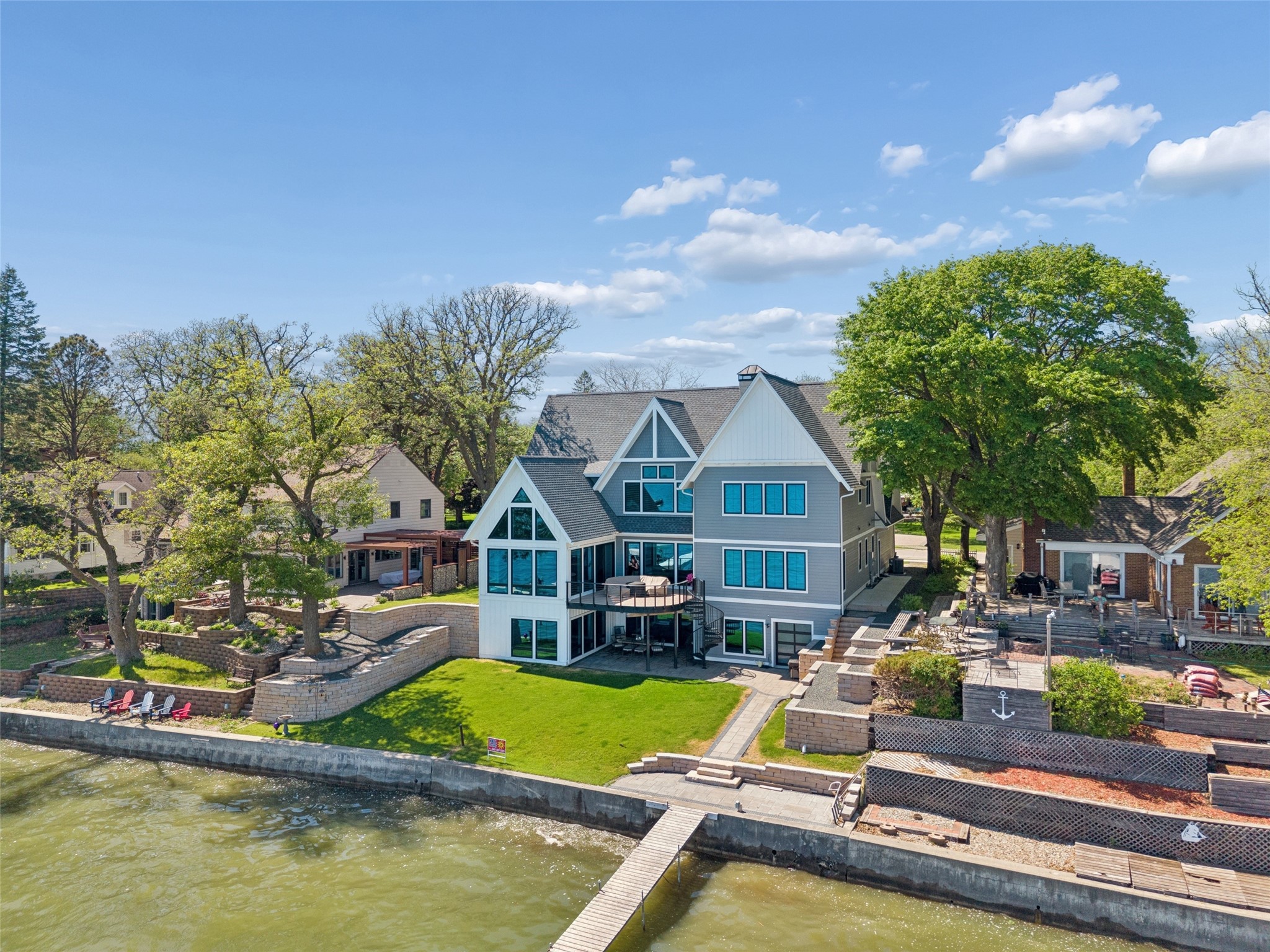 1811 N Shore Drive