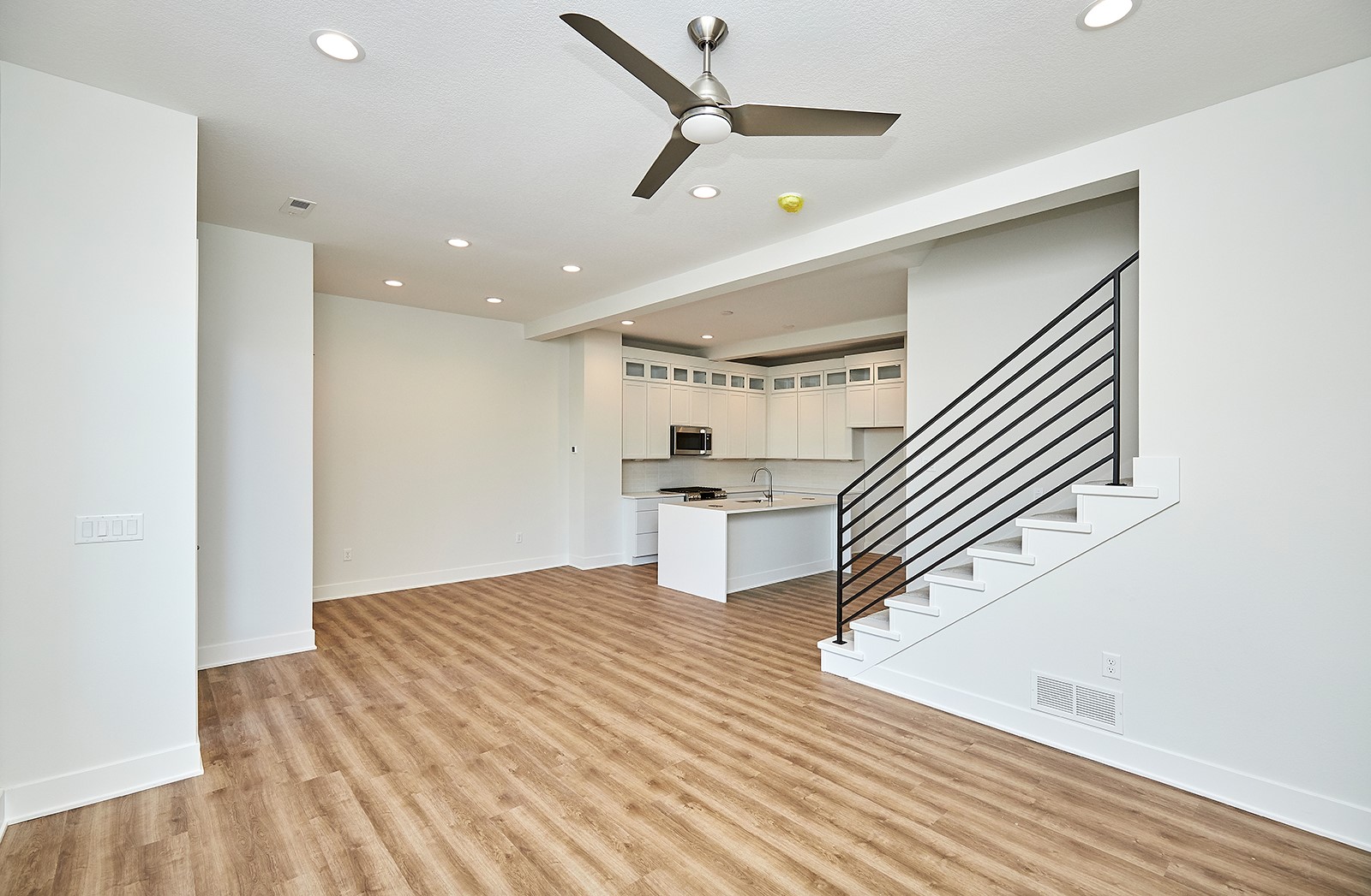 812 E 2nd Street, Des Moines, Iowa image 7