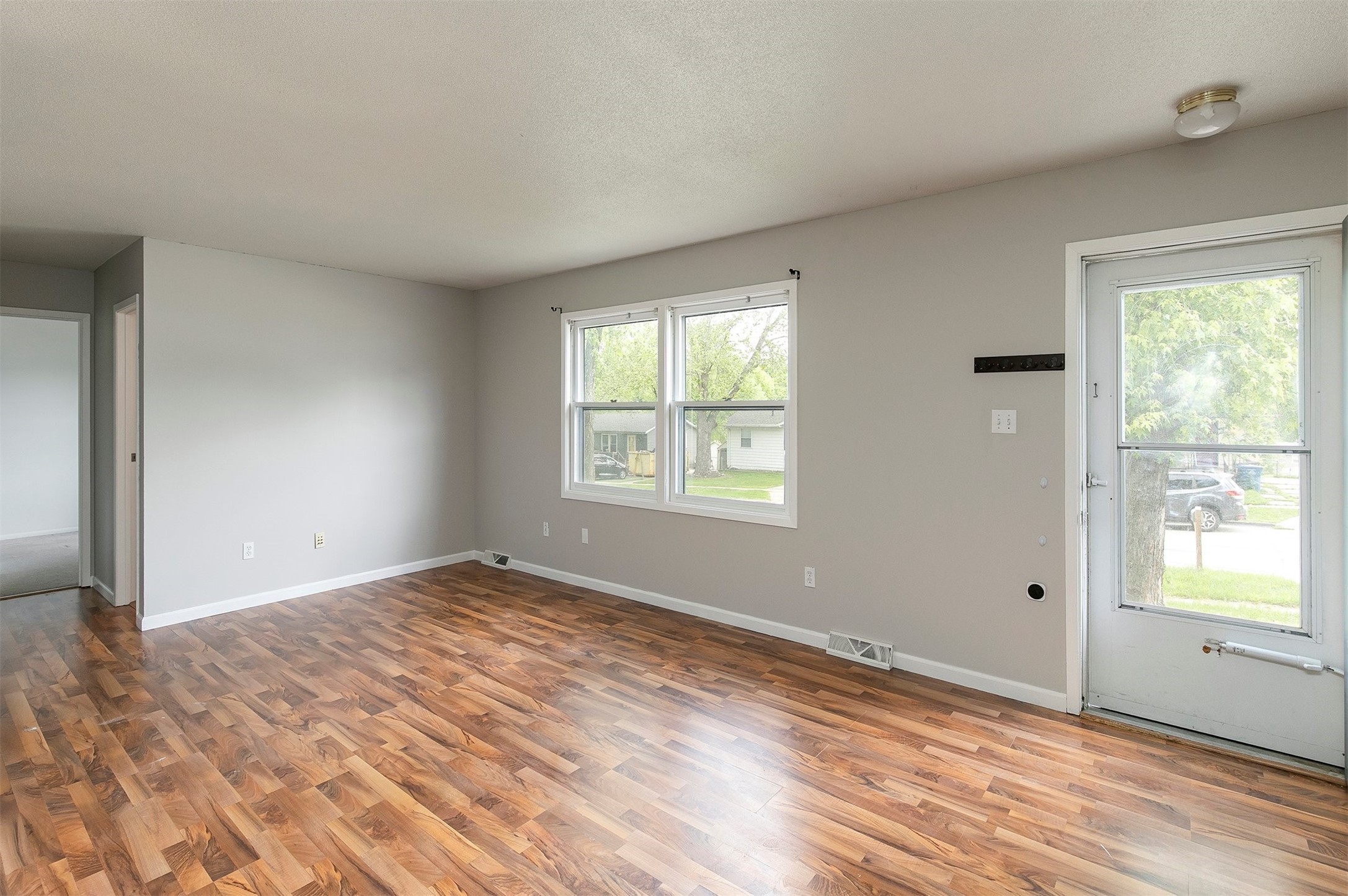 4242 SE 6th Street, Des Moines, Iowa image 4