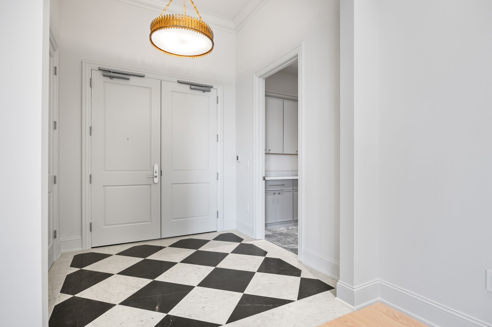 595 60th Street S 305