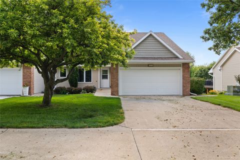 Condo For Sale - 1613 NW Northwood Drive<br/> Ankeny, IA 50023