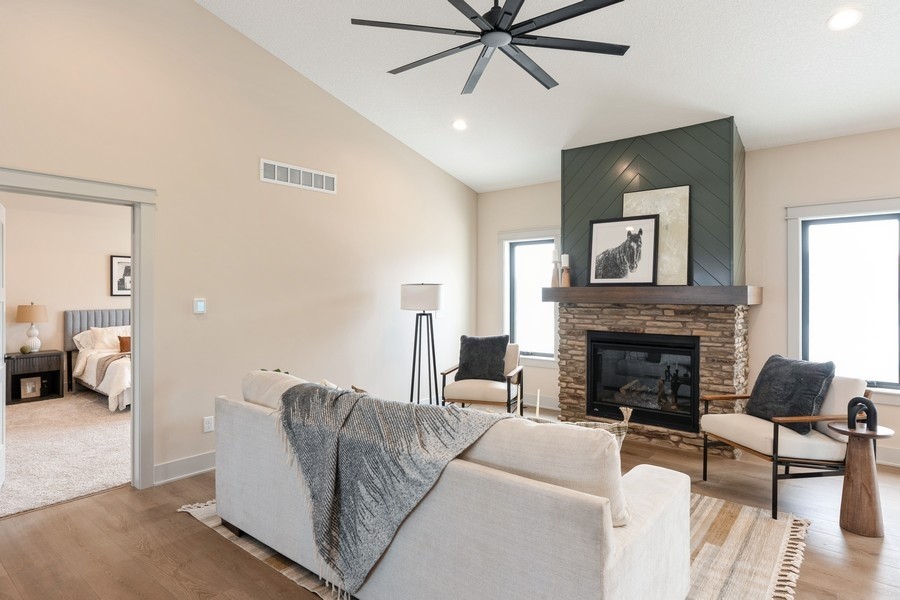 2209 Green Leaf Circle