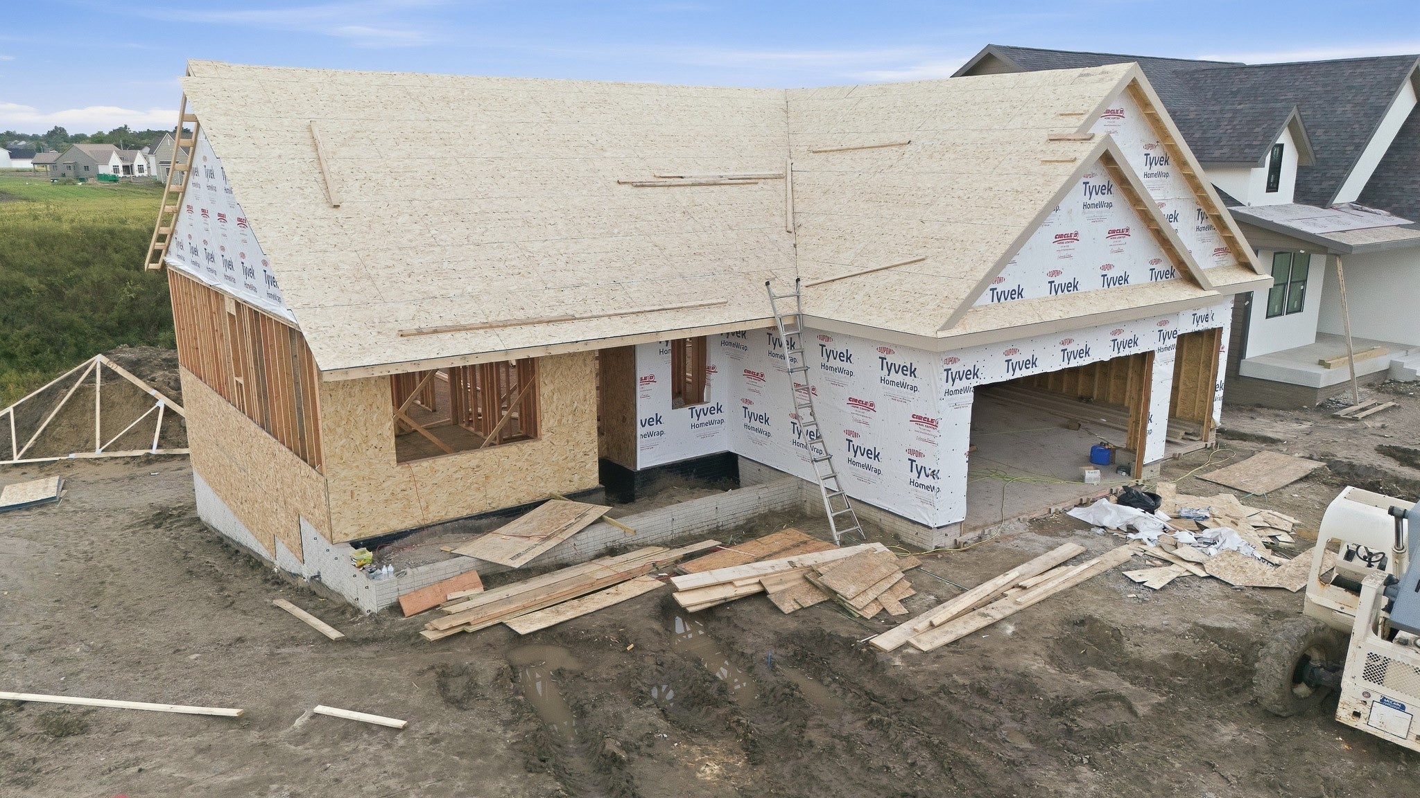 1709 NE Threshold Drive