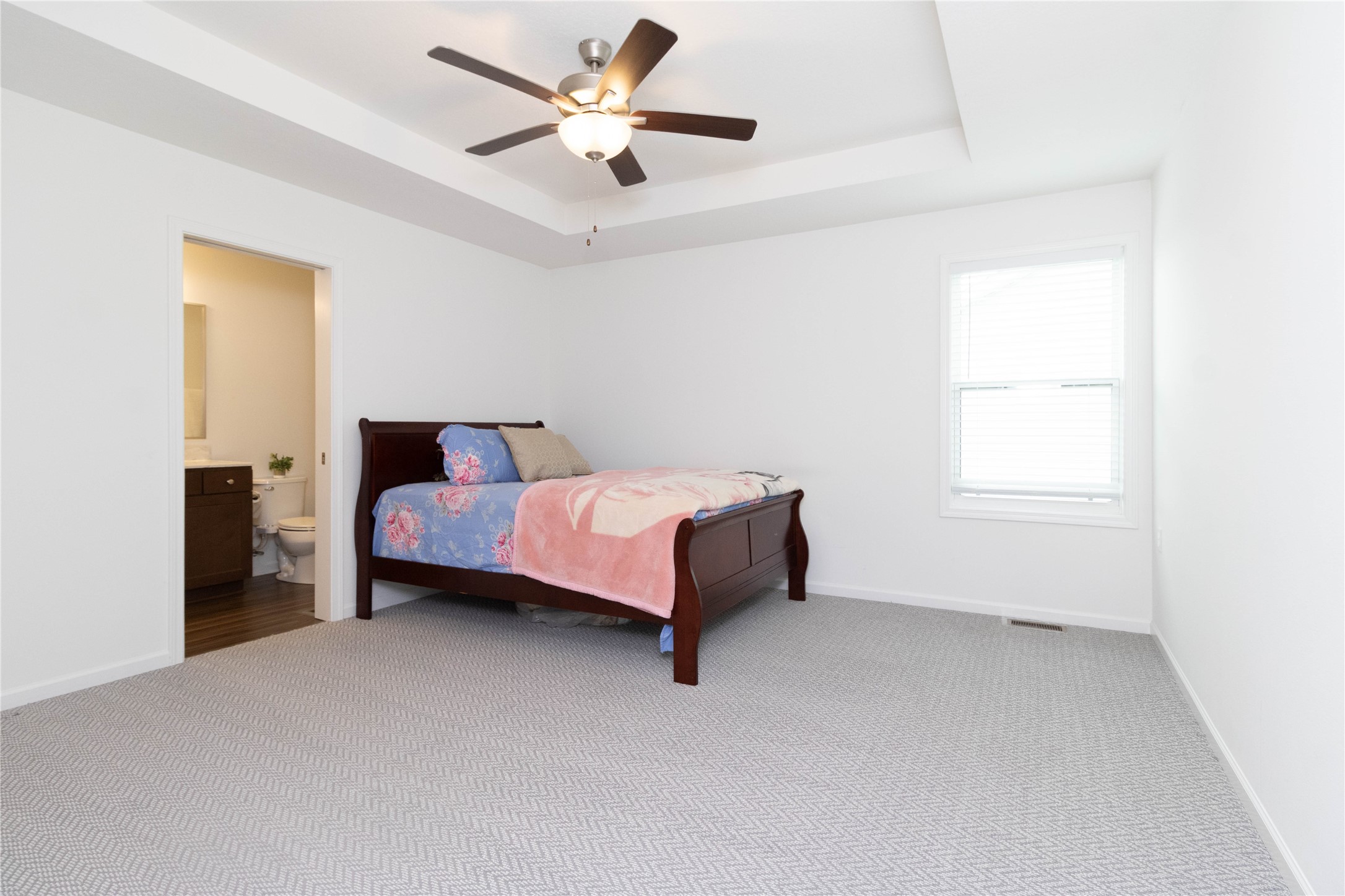 2357 Shadow Creek Circle, Des Moines, Iowa image 13