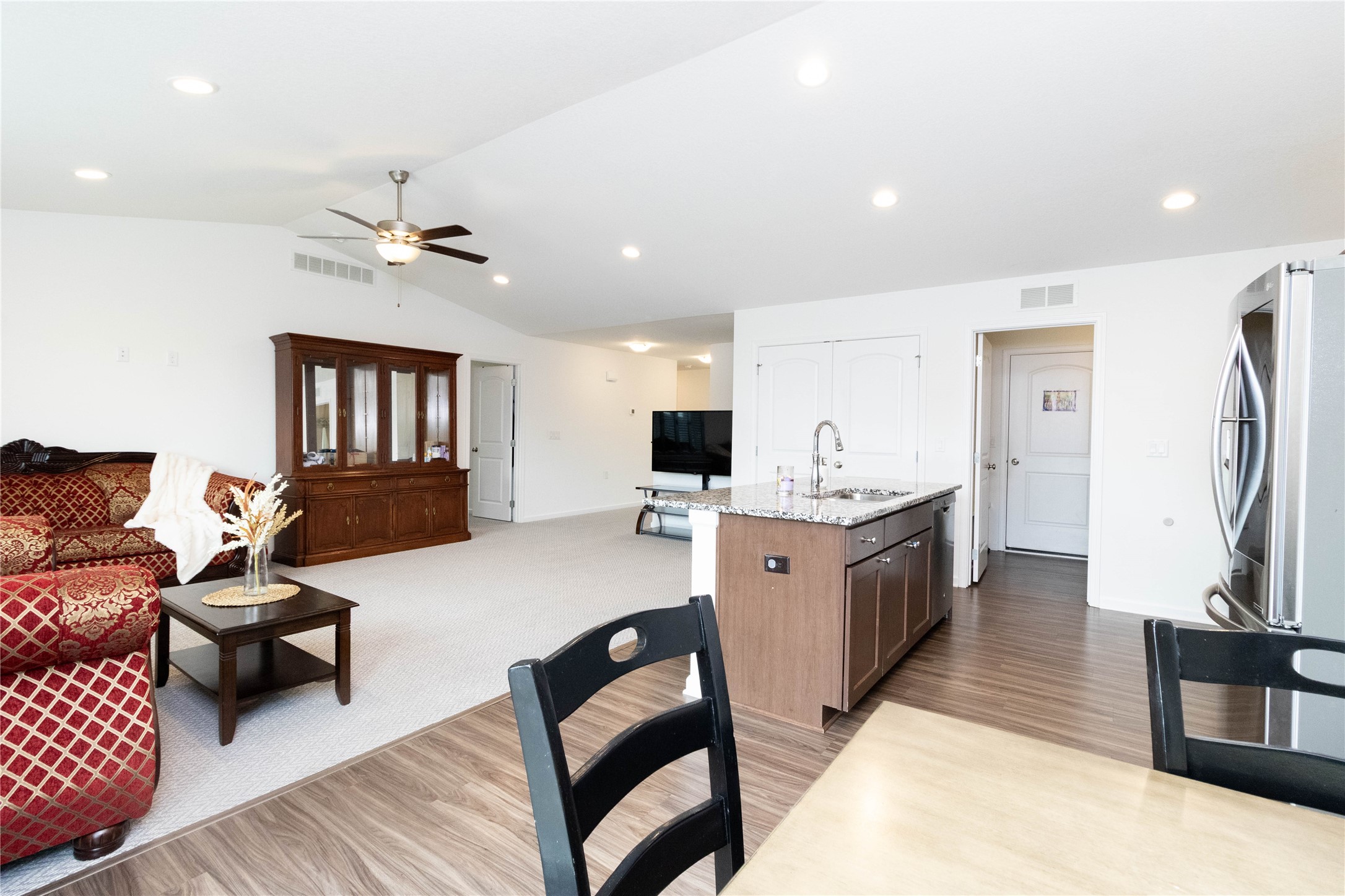 2357 Shadow Creek Circle, Des Moines, Iowa image 12