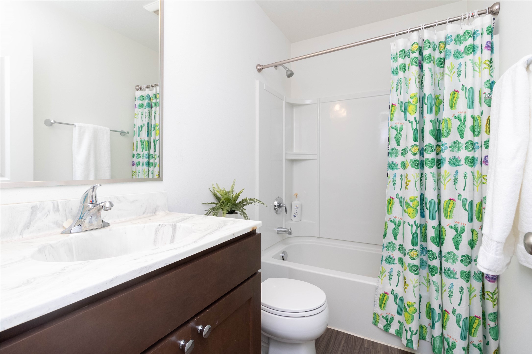 2357 Shadow Creek Circle, Des Moines, Iowa image 17