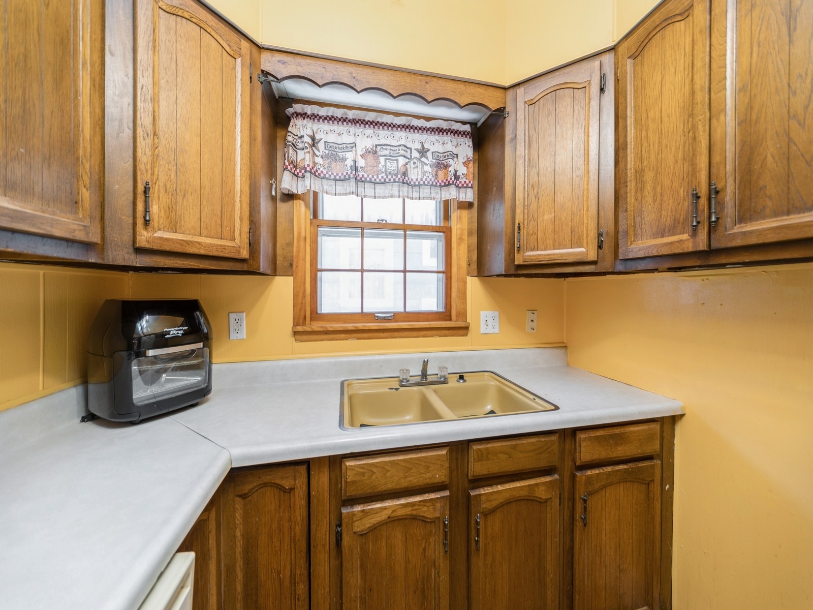 3812 Kingman Boulevard, Des Moines, Iowa image 11