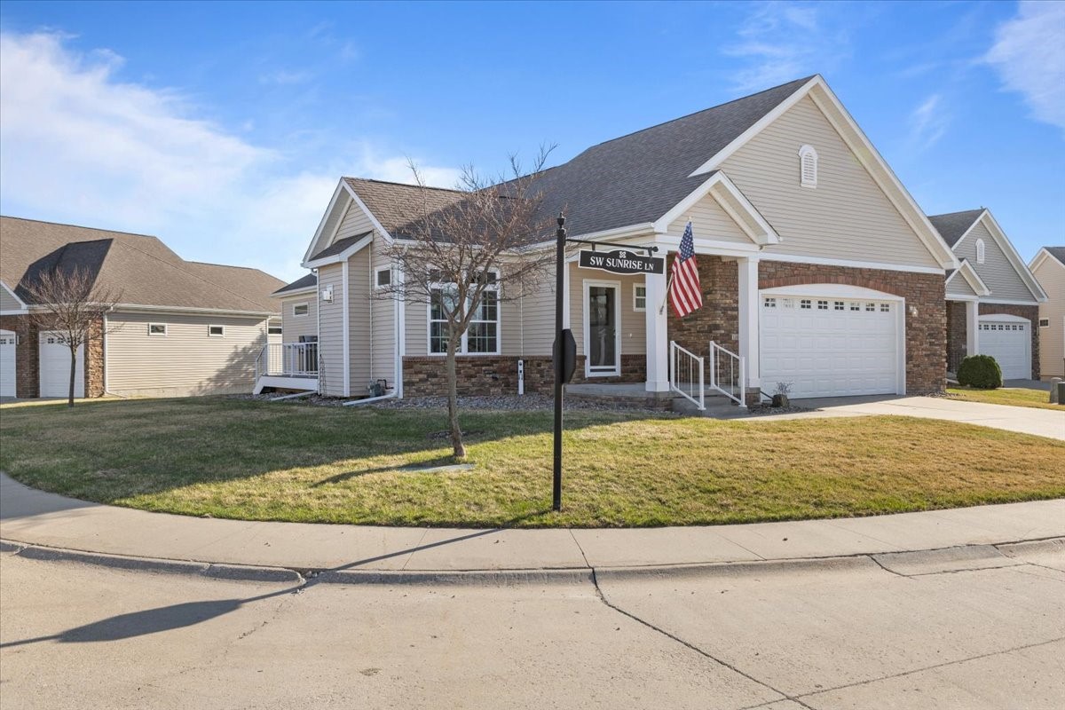 1403 SW Sunrise Lane, Ankeny, Iowa image 2