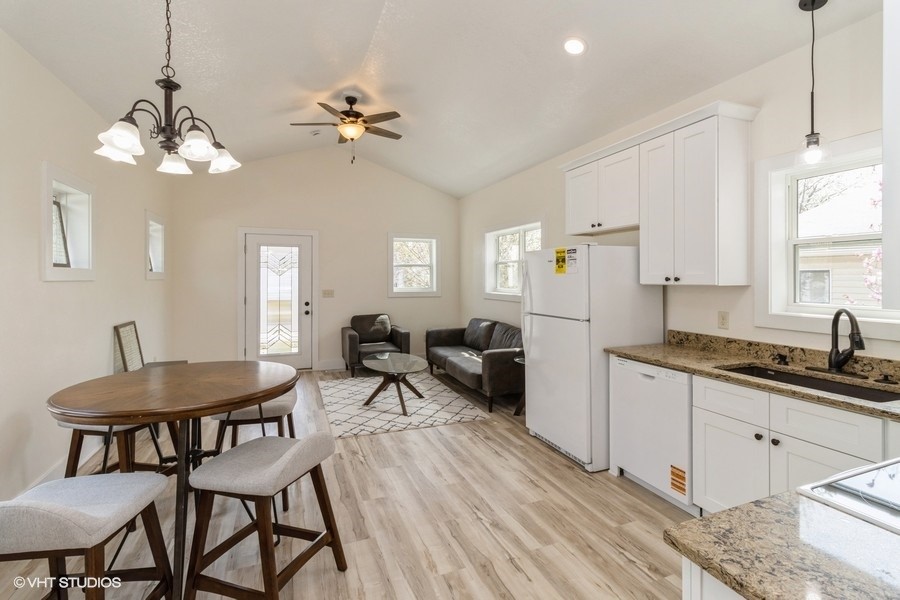 804 E 26th Street, Des Moines, Iowa image 6