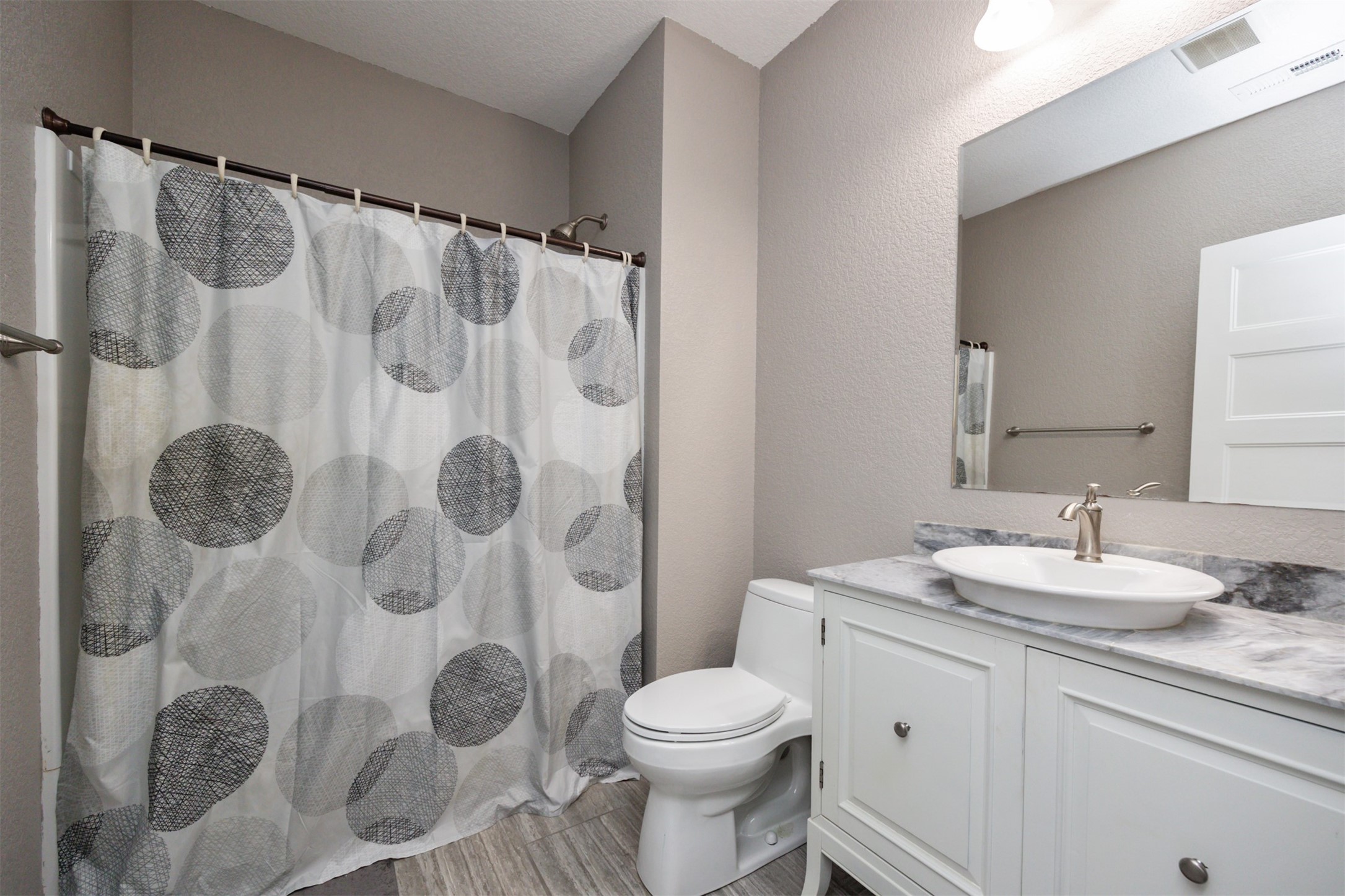 9625 Brightwater Drive, Johnston, Iowa image 27