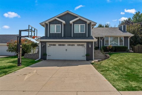 Apartment For Sale - 2409 N 7th Avenue<br/> Jasper County, Newton, IA 50208