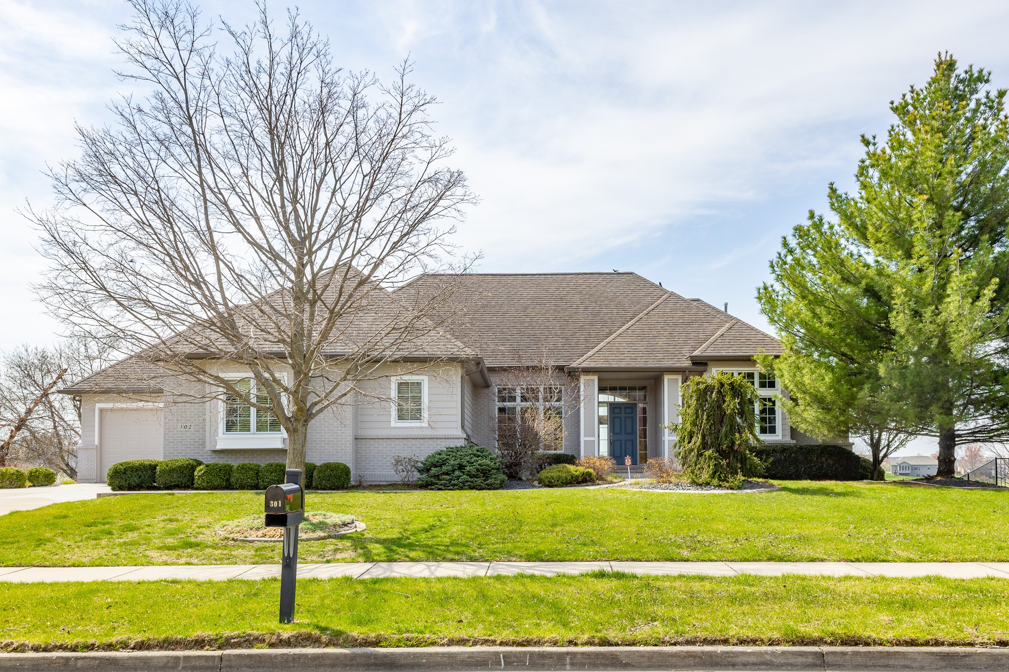 302 Turnberry Drive, Norwalk, Iowa image 2