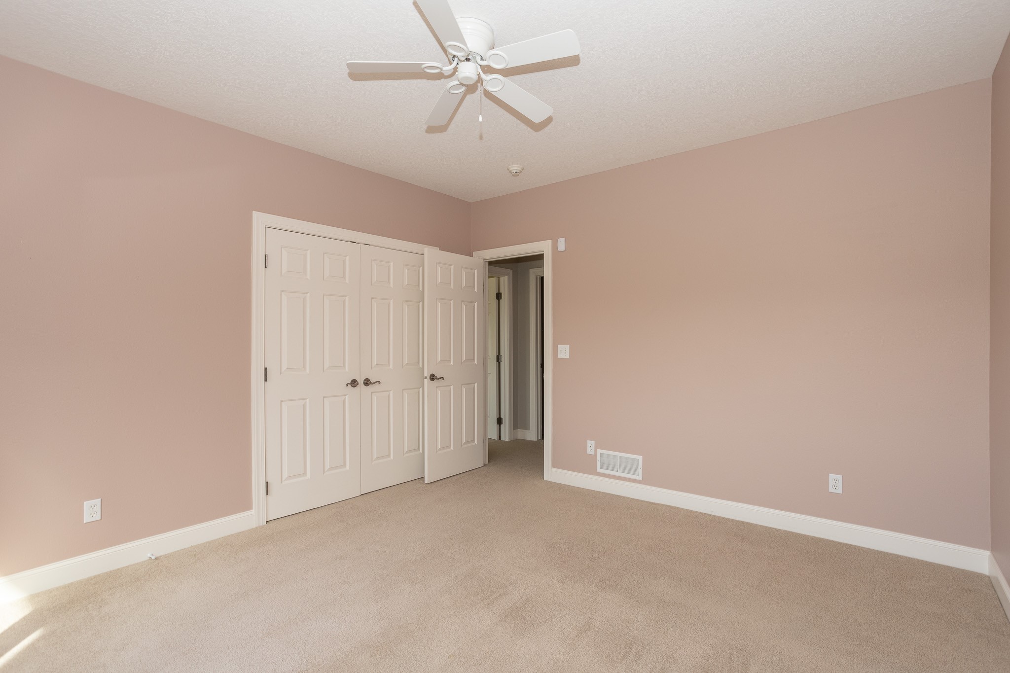 302 Turnberry Drive, Norwalk, Iowa image 29