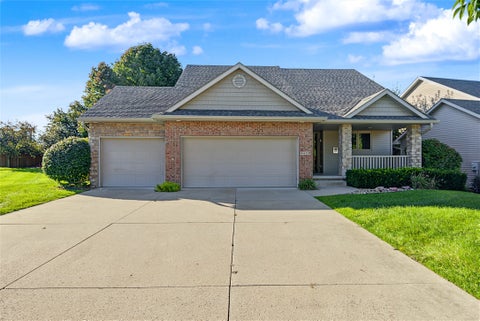 Condo For Sale - 4608 154th Street<br/> Urbandale, IA 50323