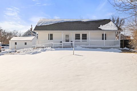 Homes For Sale - 105 River Street<br/> Cambridge, IA 50046