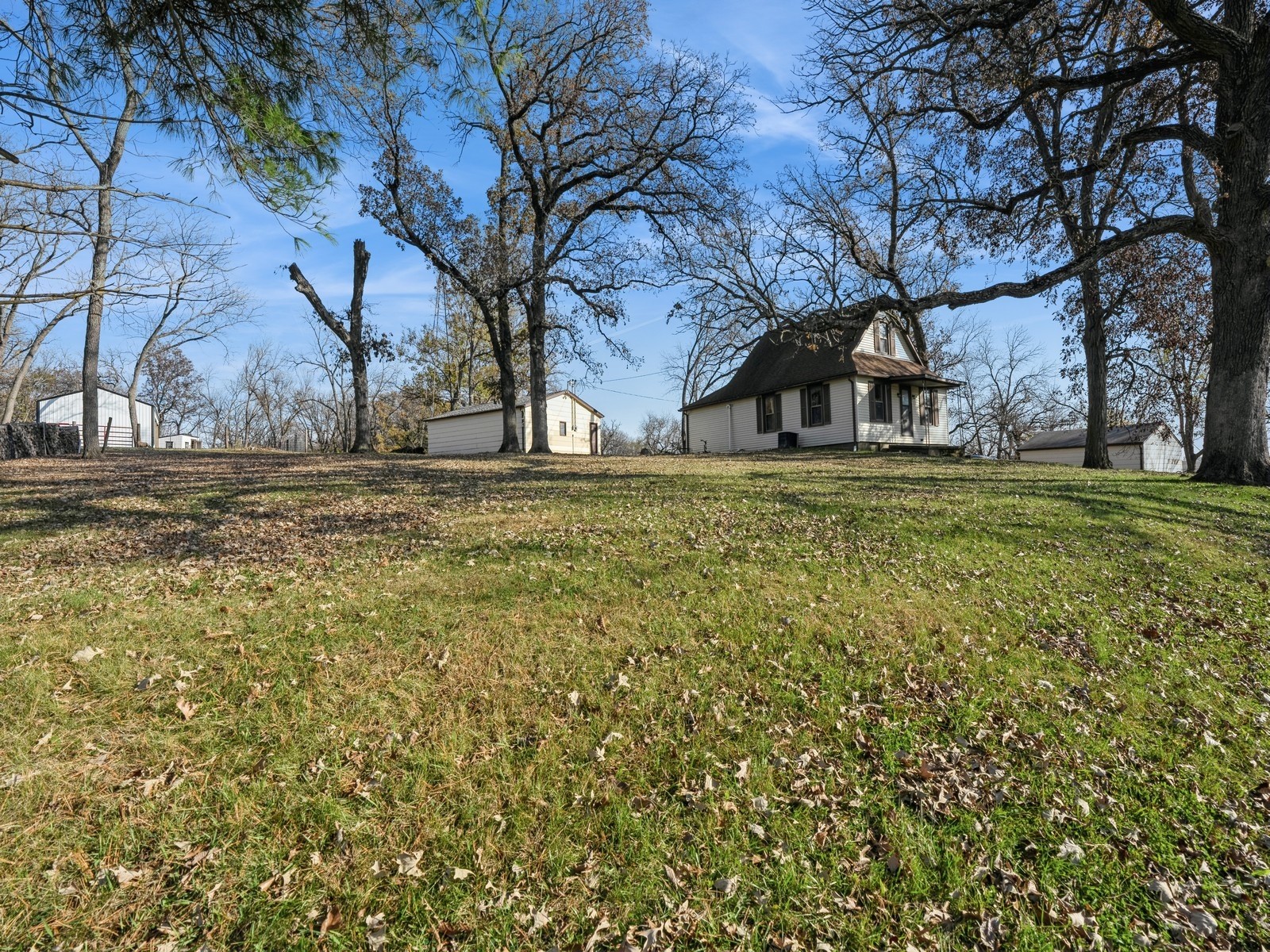 5662 E 5th Street, Newton, Iowa image 25