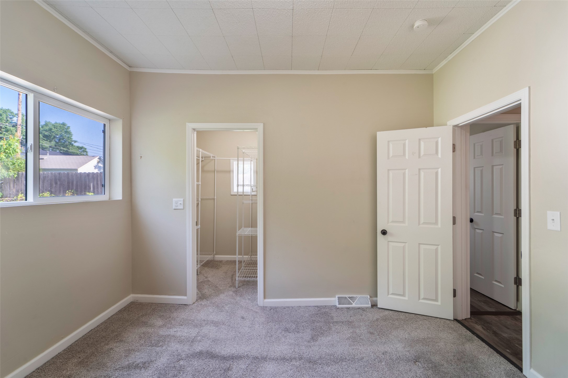 2336 E 13th Street, Des Moines, Iowa image 18