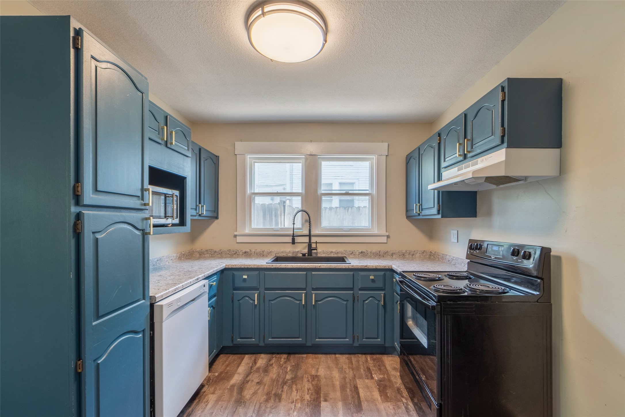 2336 E 13th Street, Des Moines, Iowa image 10