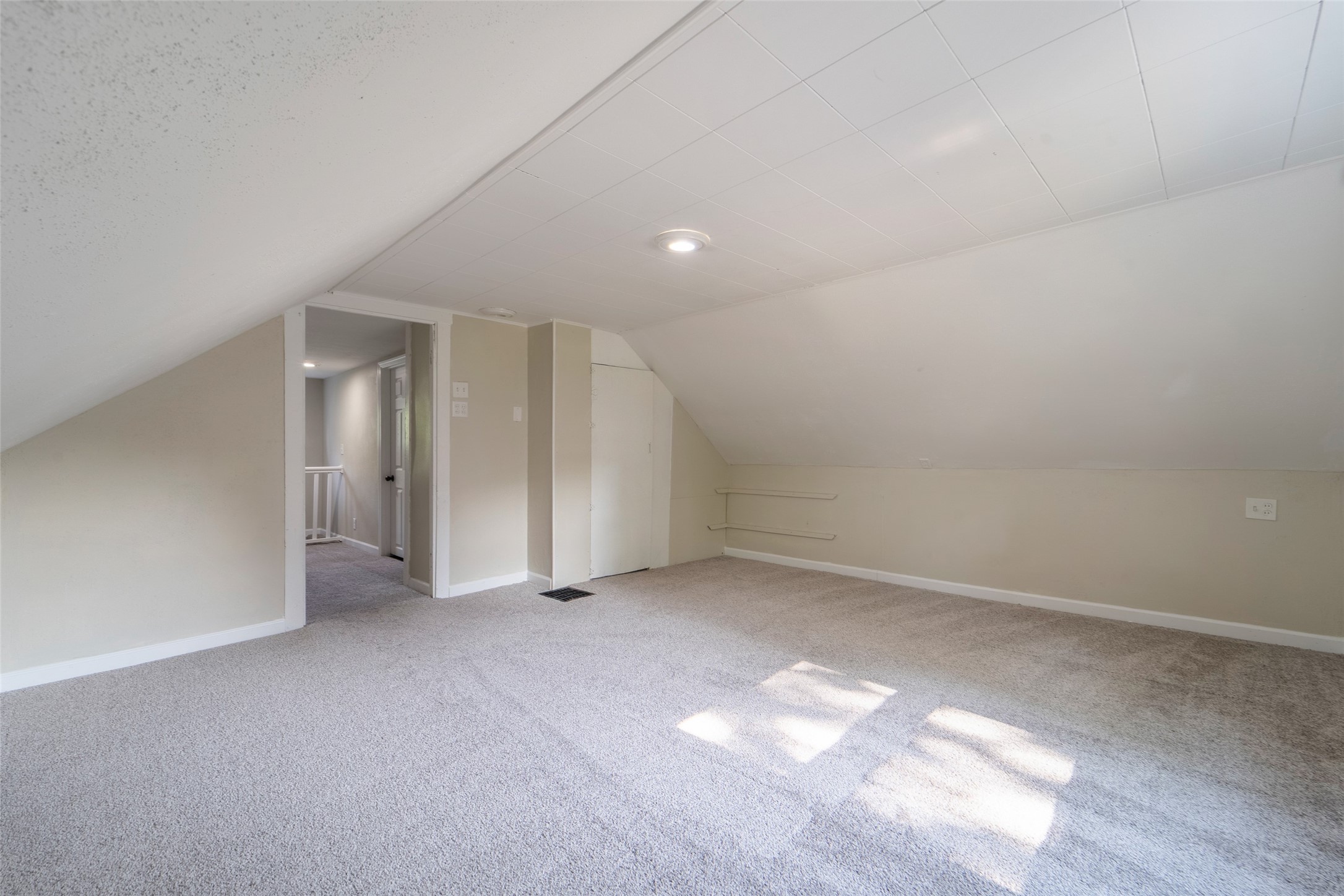 2336 E 13th Street, Des Moines, Iowa image 26