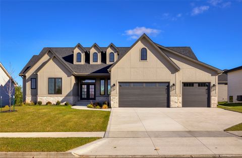 4617 Centennial Boulevard Urbandale IA 50323