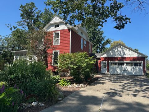 Homes For Sale - 804 N 4th Avenue<br/> Madison County, Winterset, IA 50273