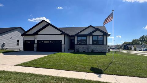 3012 Crest View Circle Norwalk IA 50211