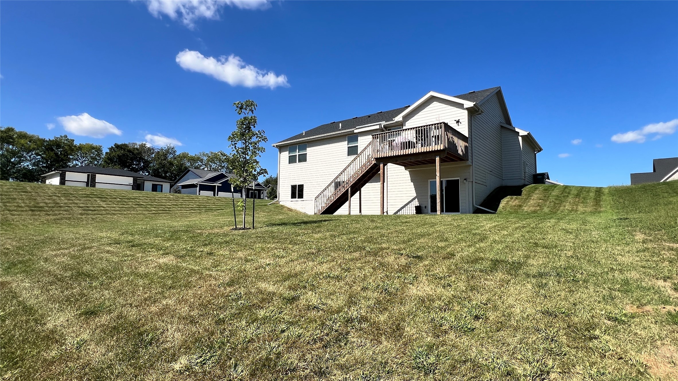 3012 Crest View Circle