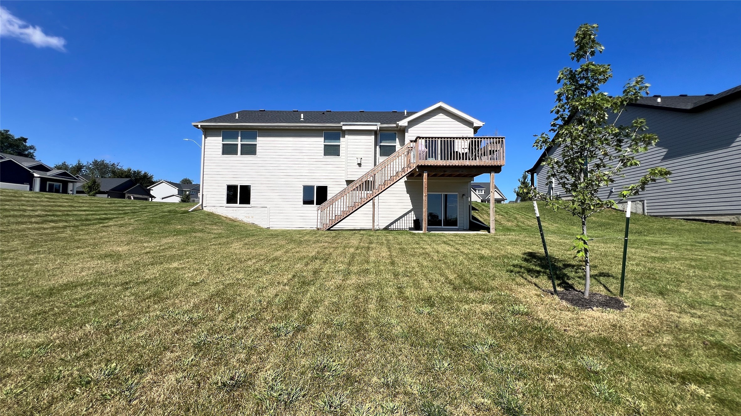 3012 Crest View Circle