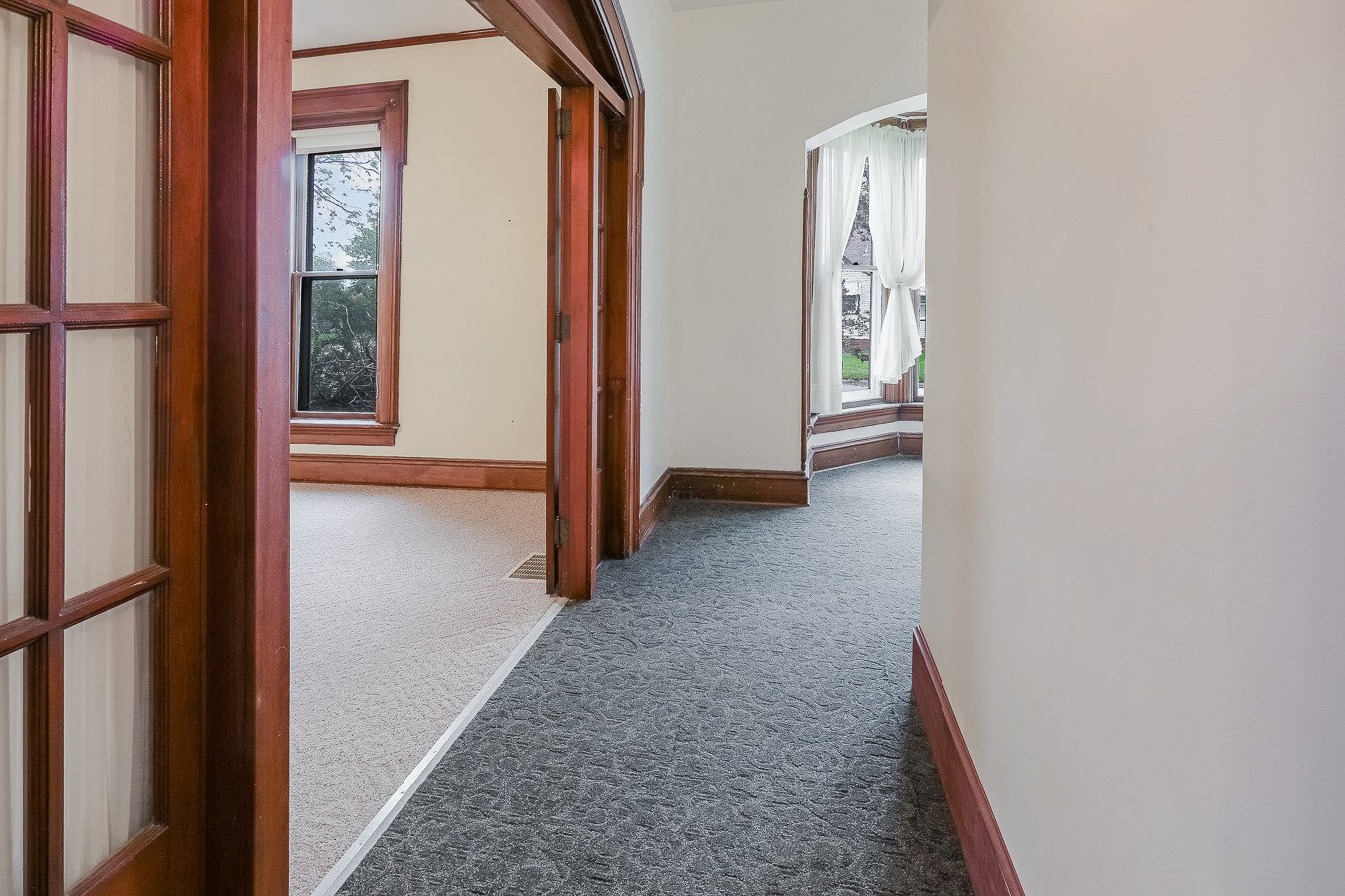 302 W Main Street, Knoxville, Iowa image 16