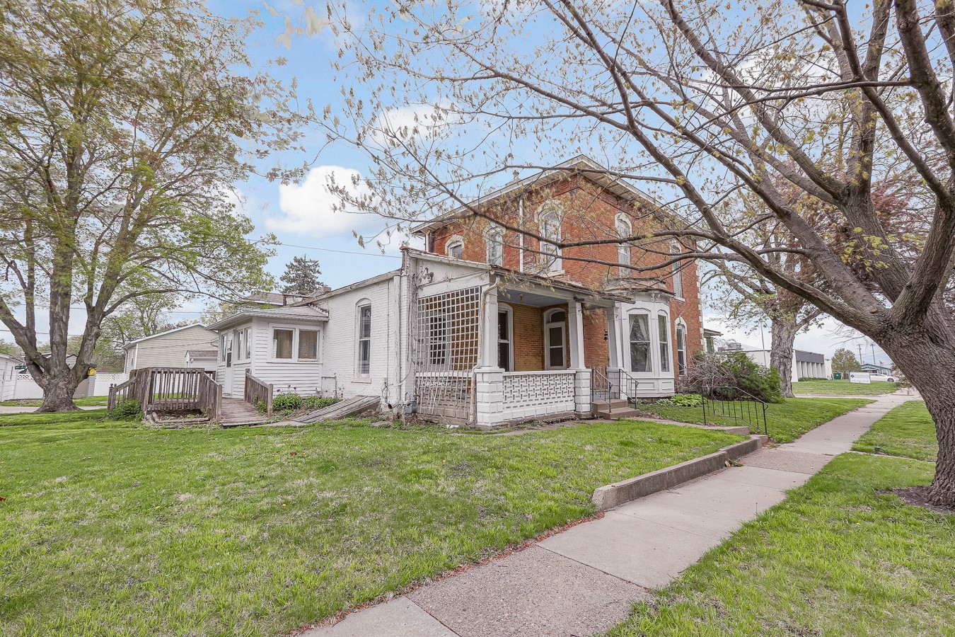 302 W Main Street, Knoxville, Iowa image 3