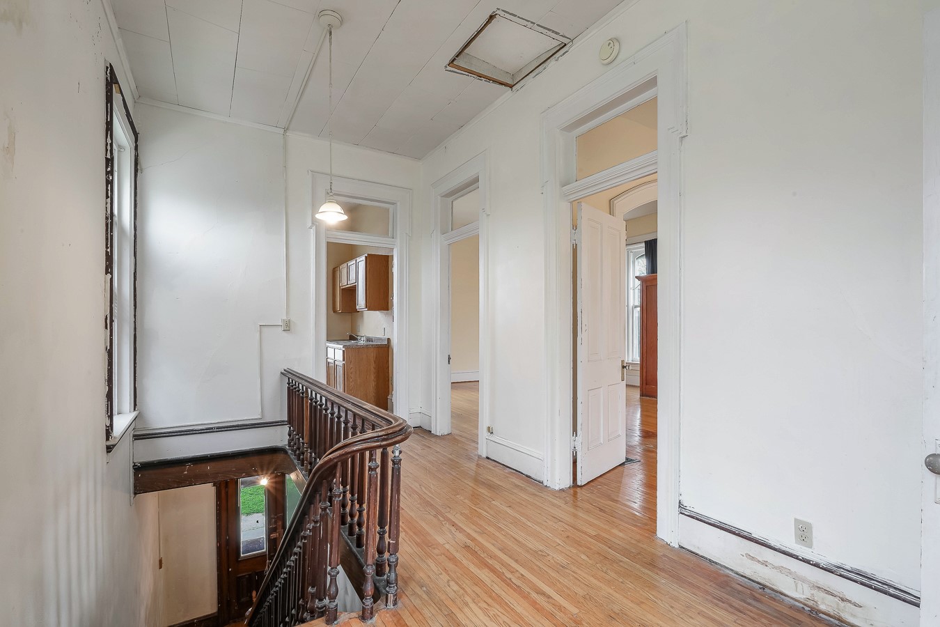 302 W Main Street, Knoxville, Iowa image 31